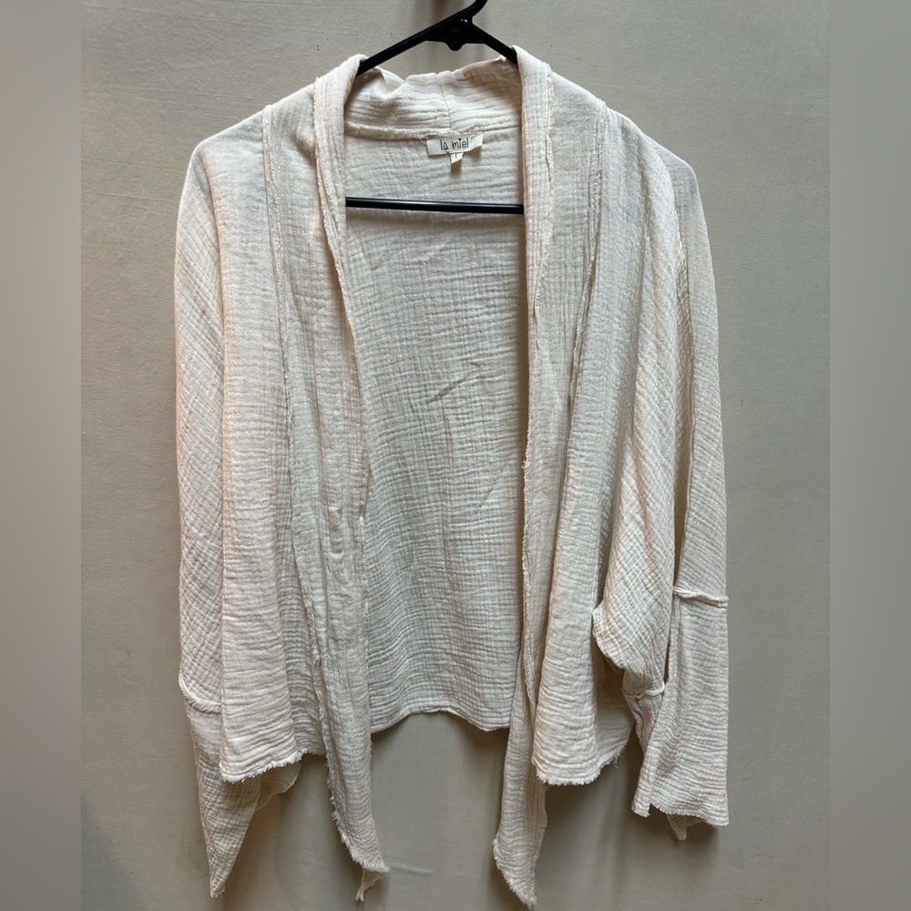 LA MIEL Cream Textured Cardigan